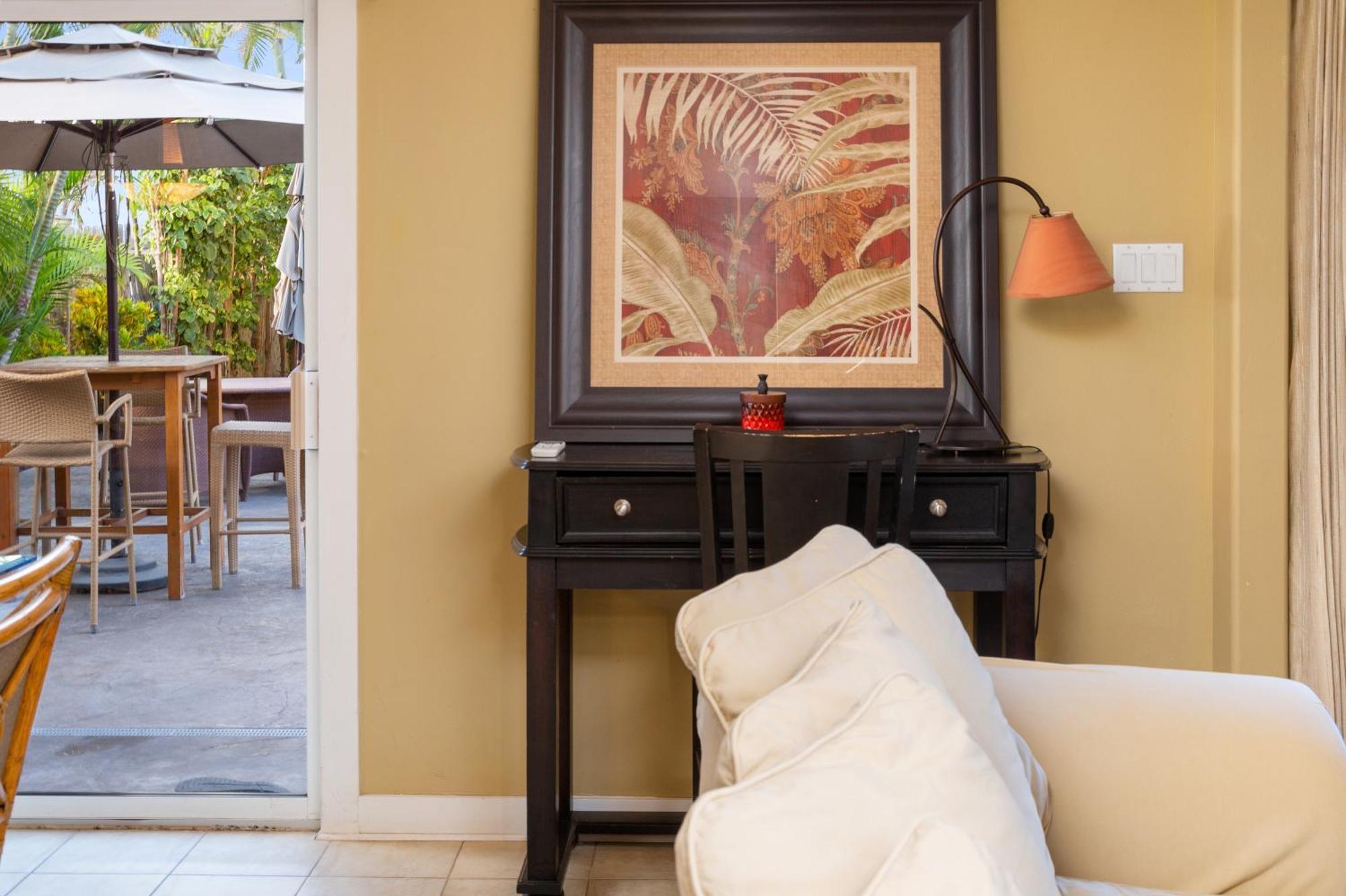 Plumeria Suite, 2-Bedrooms, Sleeps 6, Pool & Bbq, Pre-Renovation Summer Sale Kihei Bagian luar foto