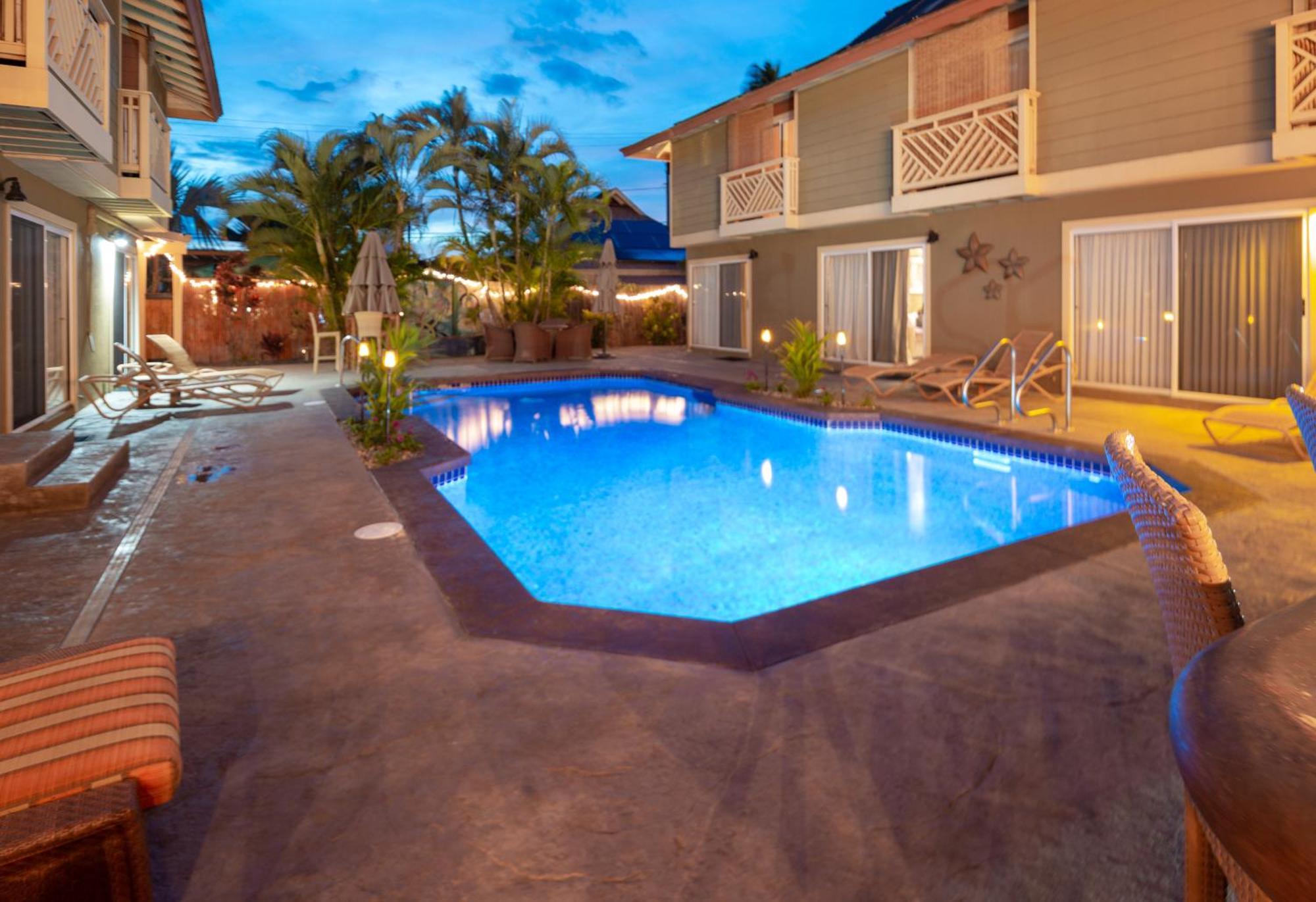 Plumeria Suite, 2-Bedrooms, Sleeps 6, Pool & Bbq, Pre-Renovation Summer Sale Kihei Bagian luar foto